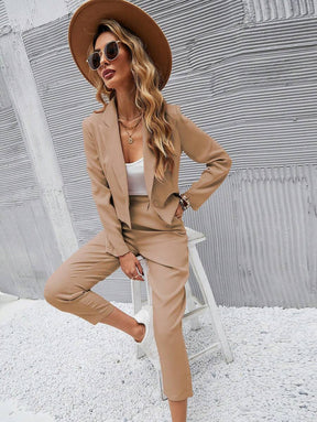 Conjunto Feminino Calça e Blazer Com Bolsos Frontais Plissados