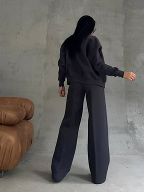 Conjunto Bruna Feminino com Jaqueta de Zíper e Calça Reta com Bolsos