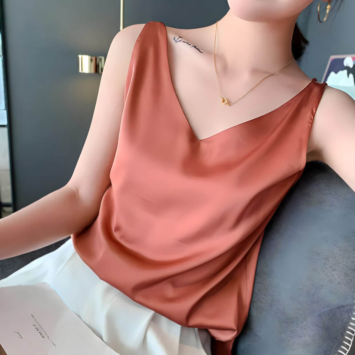 Blusa Regata de Cetim Hyris
