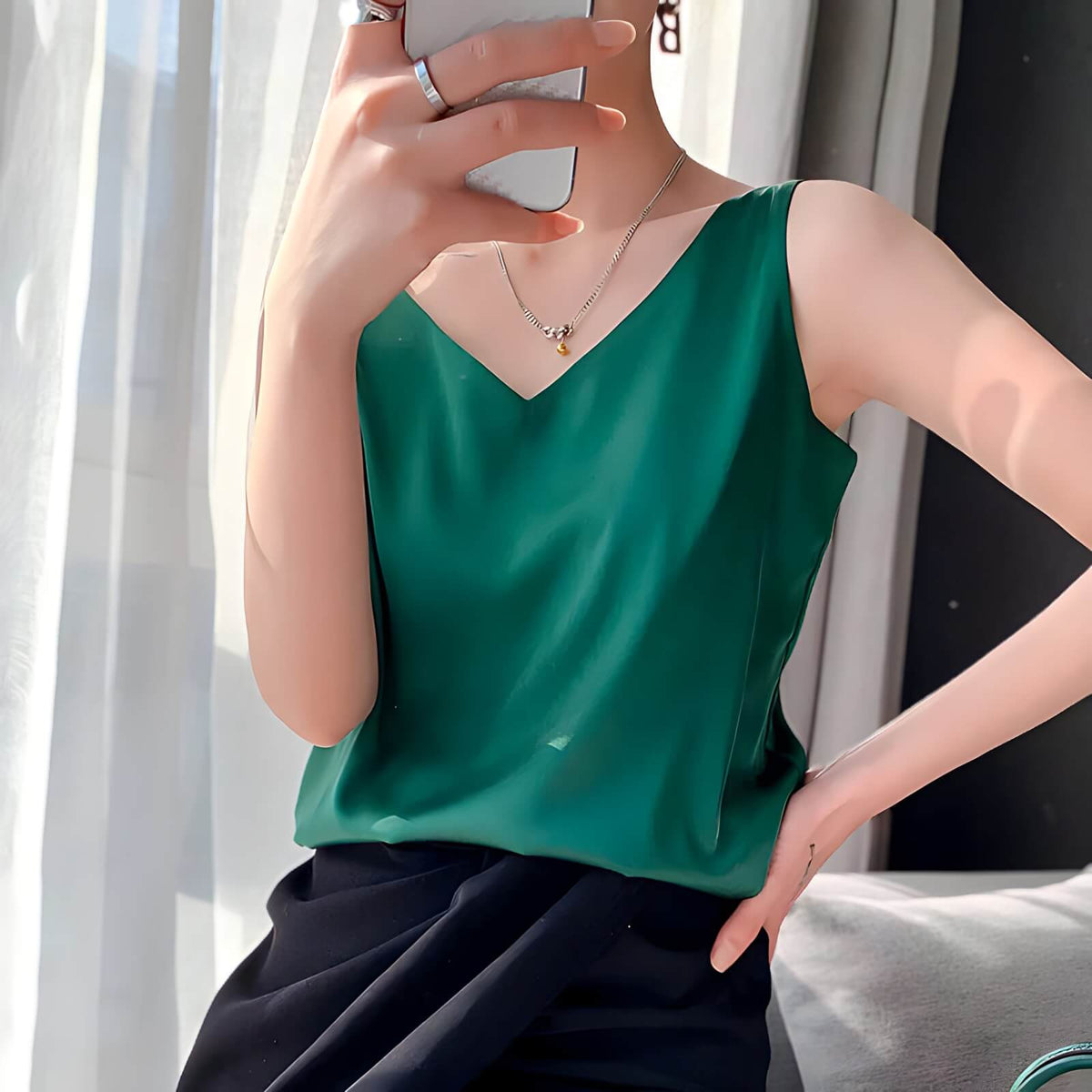 Blusa Regata de Cetim Hyris